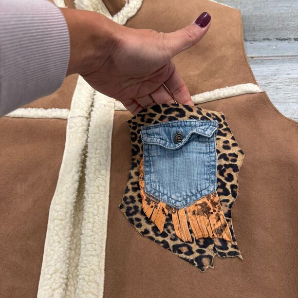 Beige Teddy Lined Faux Suede Vest with Leopard Print Upcycled Pocket Boho Chic - Picture 6 of 8